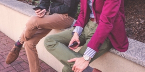 Comment porter le pantalon chino pour homme ?
